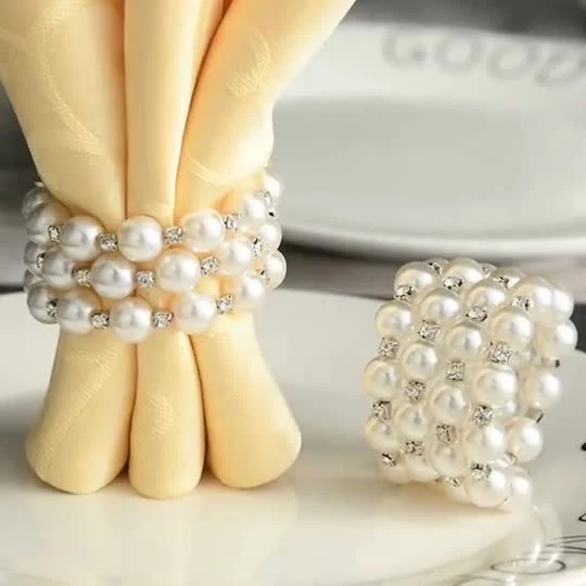 Белое круглое кольцо для салфеток ручной работы из бисера для украшения свадьбы, дома и повседневного использования.