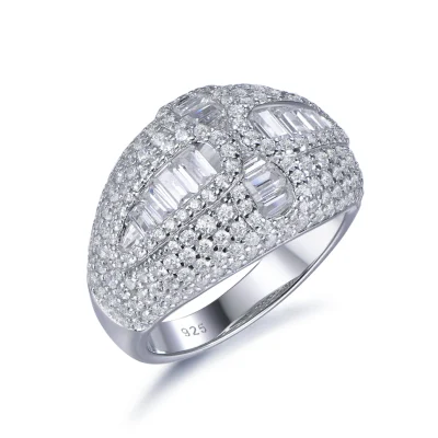 Новейшие инновационные кольца вечности из серебра 925 пробы с бриллиантами багетной огранки.
